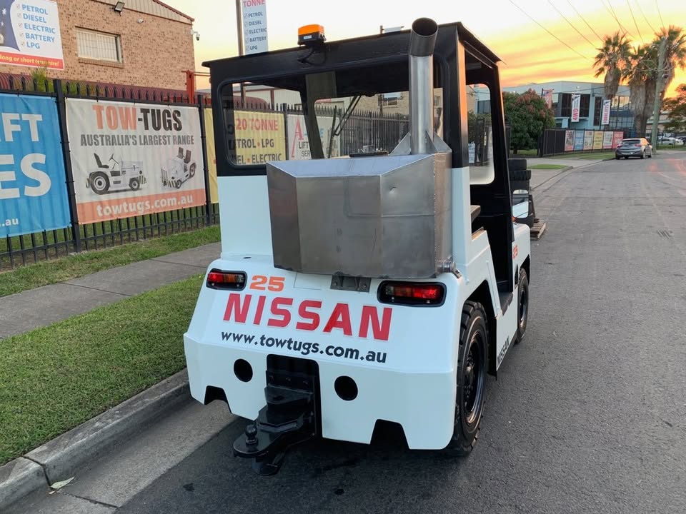 TOW TUG - NISSAN FV02 FLAMEPROOF DIESEL - Image 2