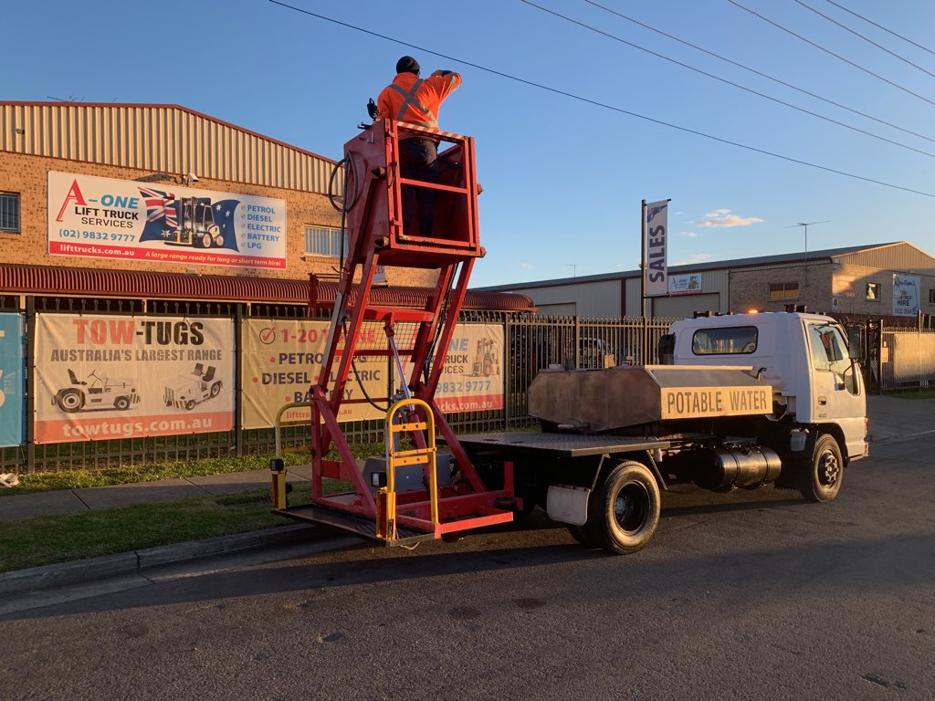 TRUCK - ISUZU 4000KG DIESEL - Image 11
