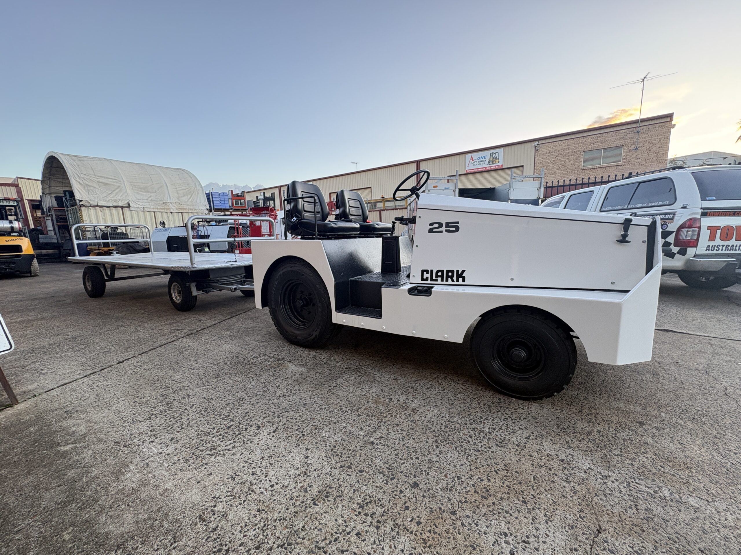 TOW TUG - CLARK PETROL TUG & TRAILER COMBO - Image 10